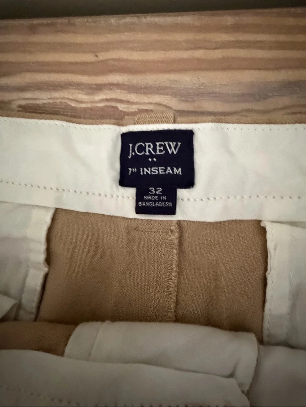 J. Crew 7” Classic Khaki Shorts 🩳 🏝️